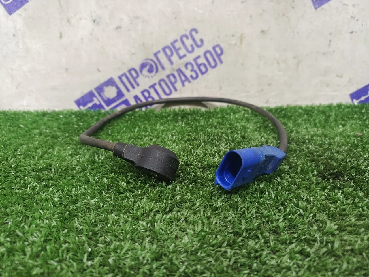 Датчик детонации Volkswagen Passat B5 2001 07D905377 СЕДАН 1.8 AWM