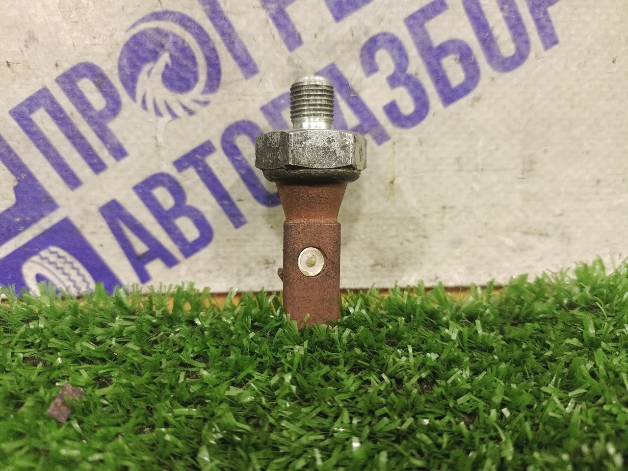 Датчик давления масла ДВС Volkswagen Passat B5 2001 06A919081D СЕДАН 1.8 AWM