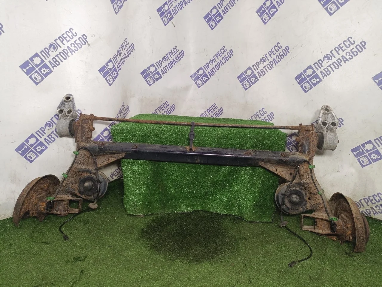 Балка Volkswagen Passat B5 2001 8E0500051T СЕДАН 1.8 AWM, задняя