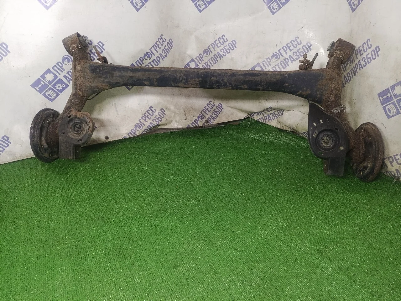 Балка подвески Skoda Fabia 2012 6Q0500051BB ХЭТЧБЕК 1.4 CGG, задняя