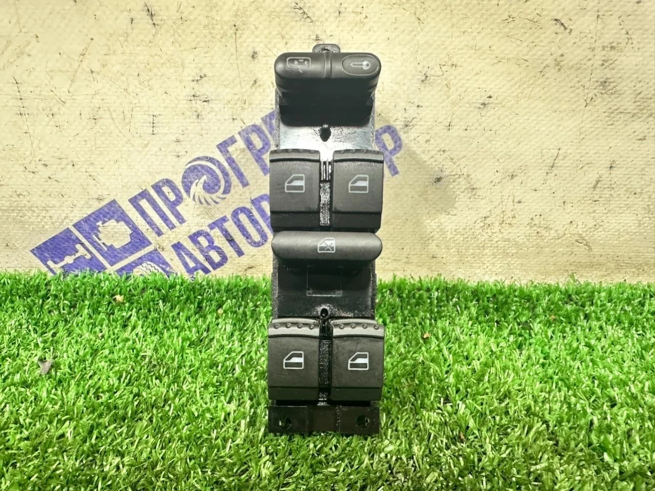 Блок управления стеклоподъемниками Volkswagen Passat B5 2001 1J4959857D СЕДАН 1.8 AWM, передний левый