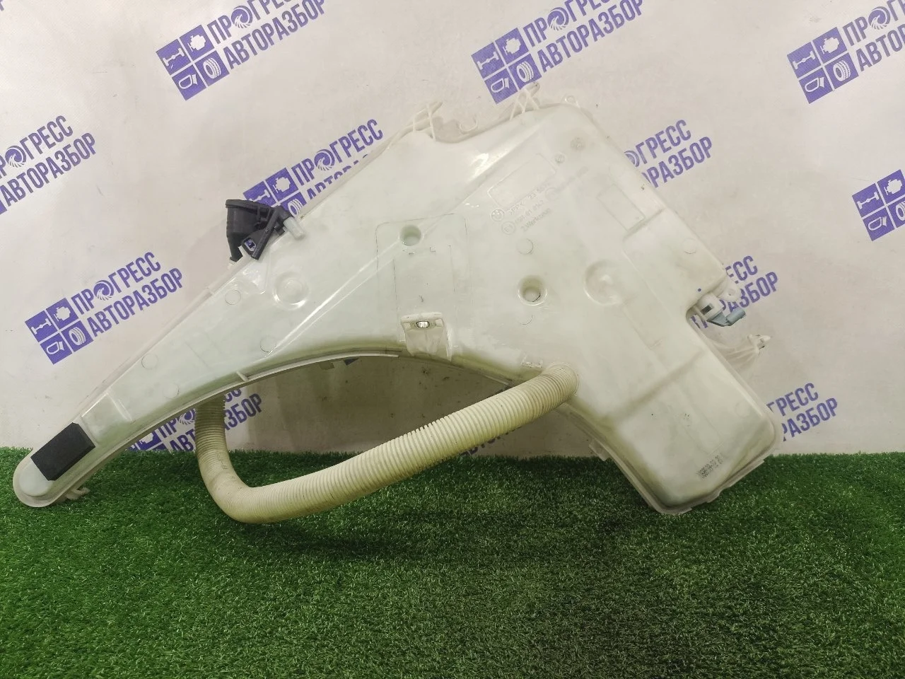 Бачок омывателя Bmw X1 E84 2012 61677238667 КРОССОВЕР 2.0 N20B20A