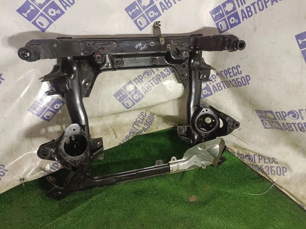 Подрамник Bmw X1 E84 2012 31116788965 КРОССОВЕР 2.0 N20B20A, передний