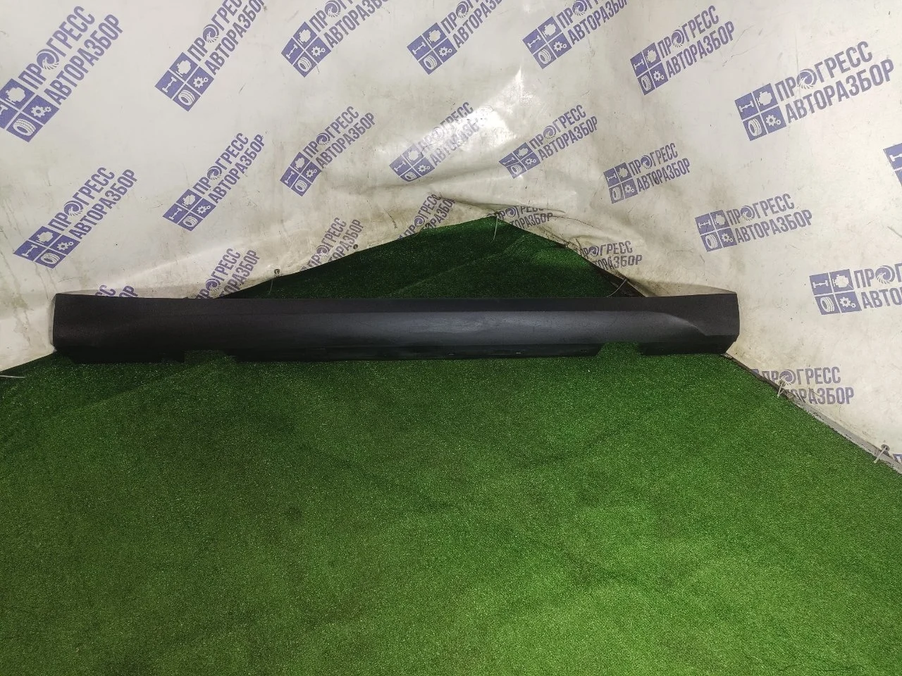 Накладка на порог наружная Bmw X1 E84 2012 51772990170 КРОССОВЕР 2.0 N20B20A, правая