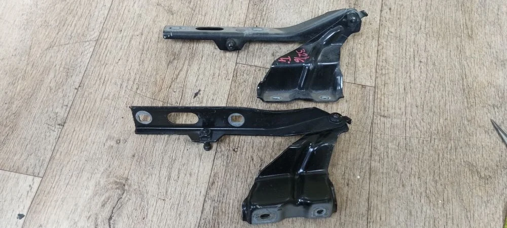 Петля капота Audi Q5 I (2008—2012) Q5 I (2008—2012) 8RB