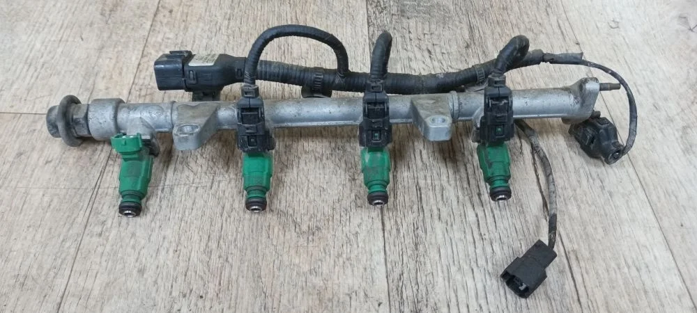 Рампа топливная(бензин) Kia Rio II (2005—2009) Rio II (2005—2009) JB