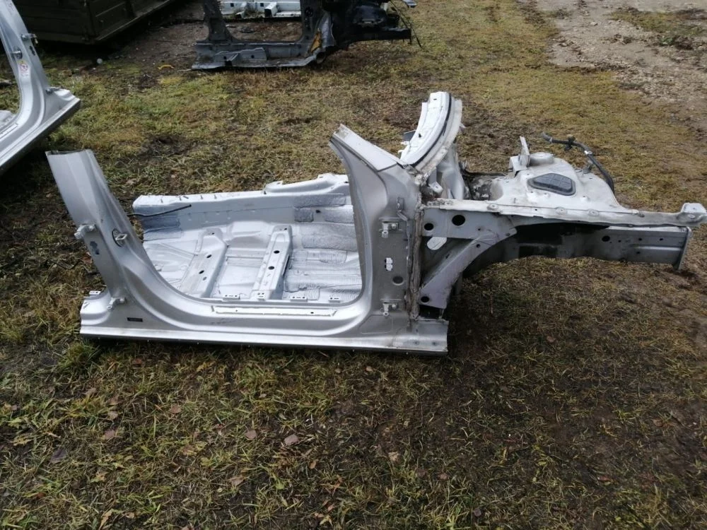 Четверть передняя правая Audi A4 (B8) A4 B8 (2007—2012) 8F7, 8T3, 8TA, 8K2, 8K5, 8KH