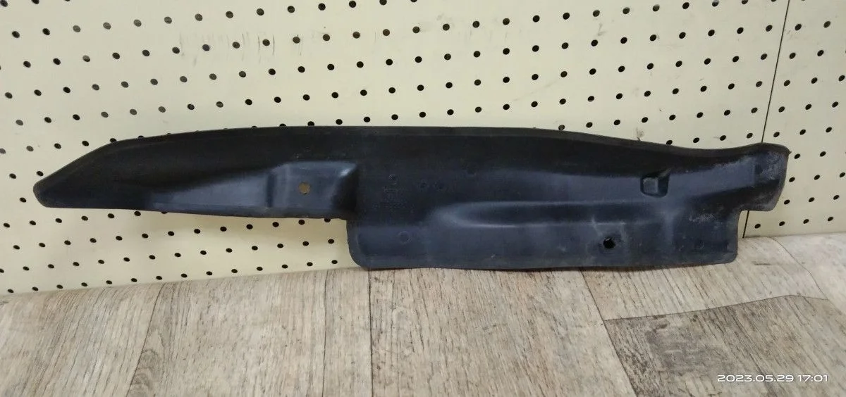 Пыльник переднего крыла Skoda Octavia II рестайлинг (2008—2013) Octavia II рестайлинг (2008—2013) 1Z3