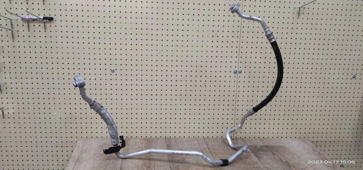 Трубка кондиционера Volkswagen Tiguan I (2007—2011) Tiguan I (2007—2011) 710, 7N1, 5N1, 5N2