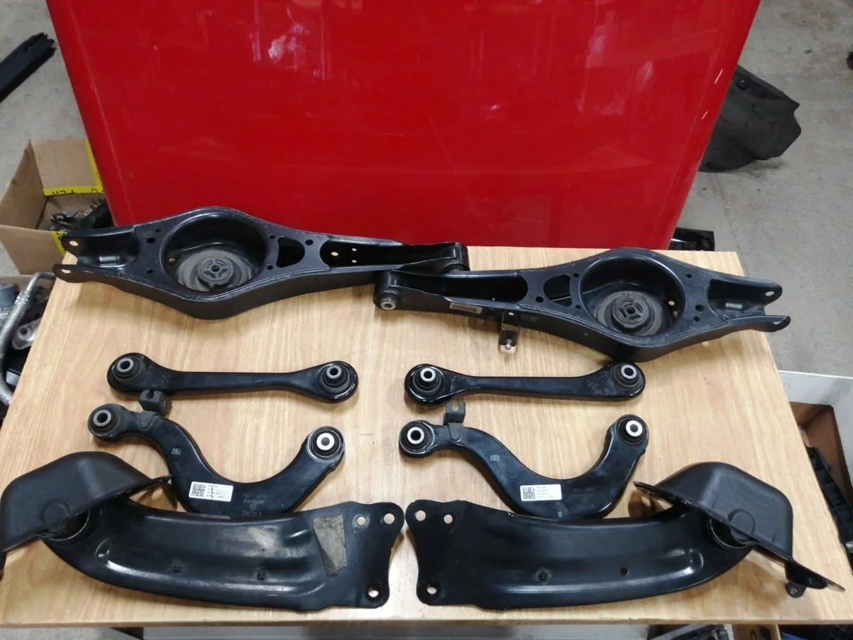 Комплект подвески VW Passat b7 b6 контракт Passat B7 (2010—2015) 362, 365, 3C2, 3C5, A33, A34, 1F7, 1F8, 5P1, 5P5, 1P1, 1K2, 521, 5M1, 8PA, 5N1, 5P2, 1Z3, 1Z5, 357, 358, 1T1, 1T2, 1K1, 1K5, 5K1, AJ5, 8PAXW, 8PAXX