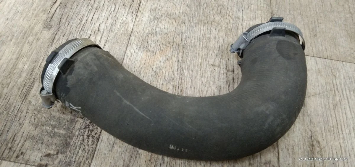 Патрубок интеркулера Audi A4 B8 (2007—2012) A4 B8 (2007—2012) 8K2