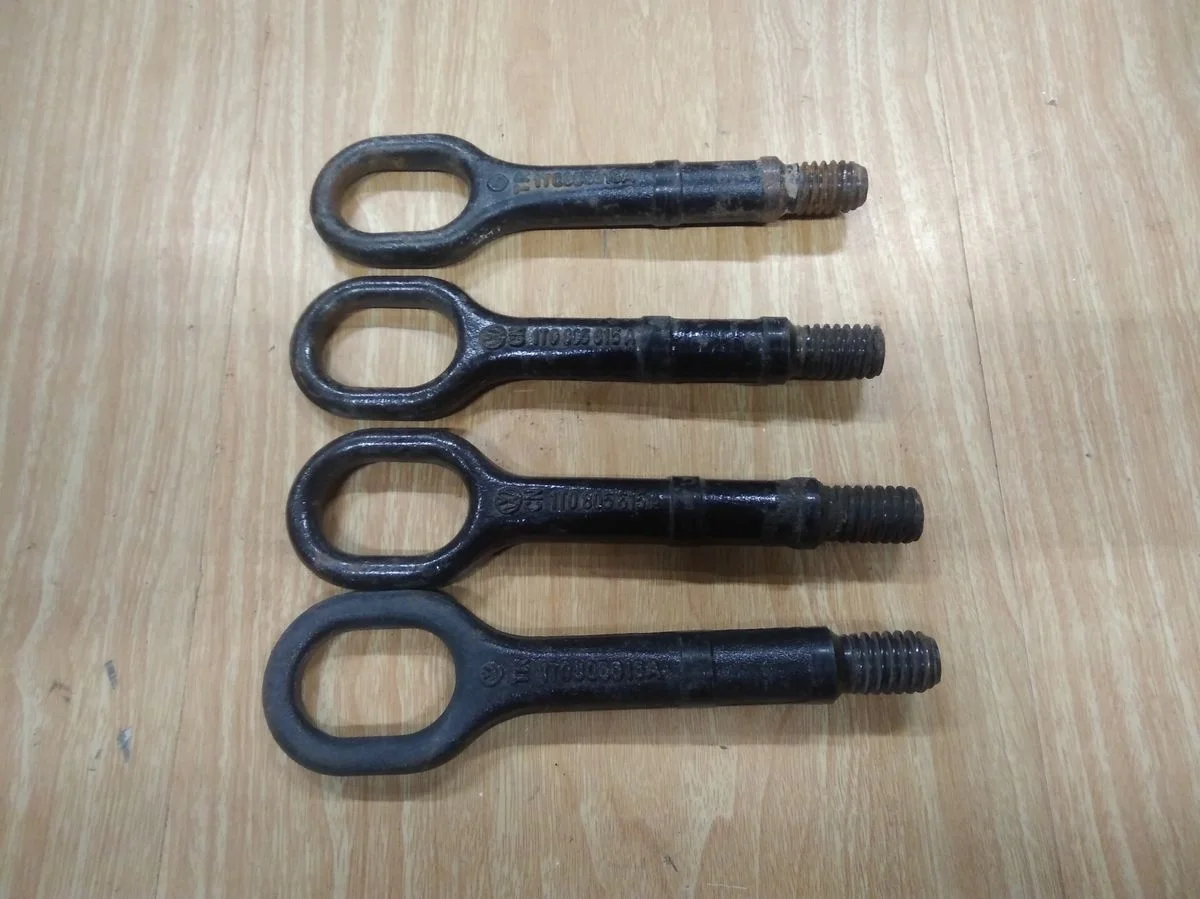 Крюк буксировочный Volkswagen Jetta VI (2010—2015) Jetta VI (2010—2015) 362, 365, 3C2, 3C5, A32, A33, A34, 2CA, 2CB, 2CH, 2CJ, 2KA, 2KB, 2KH, 2KJ, SAA, SAB, SAH, SAJ, 162, 163, 1K2, AV2, AV3, AY2, AY3, 4LB, 4LBARA, 4LBARS, 4LBHKA, 4LBHKS, 137, 138, 8J3, 8J9, 8P1, 8PA, 7N1, 7N2, 5N1, 5N2, 357, 358, 1Z3, 1Z5, 913, 933, NM2, NM3,