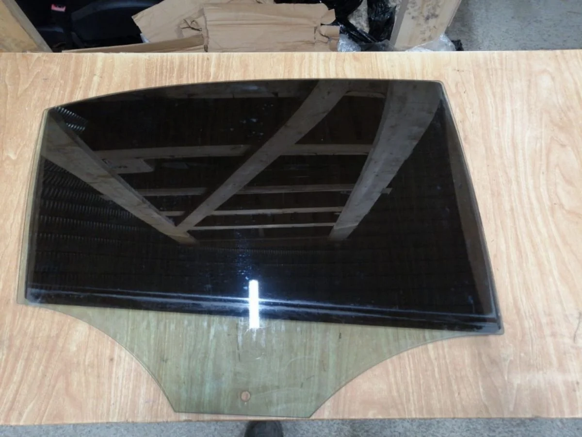 Стекло задней правой двери Volkswagen Jetta VI Jetta VI (2010—2015) 162, 6