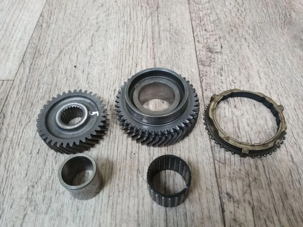 Шестерни 5 передачи 35/45(0, 777) Volkswagen Jetta VI (2010—2015) 362, 365, 3C2, 3C5, 3G2, 3G5, CB2, CB5, 2CA, 2CB, 2CH, 2CJ, 2KA, 2KB, 2KH, 2KJ, 6P1, 6P5, 6P8, KJ1, 162, 163, 1K2, AV2, AV3, 137, 138, KH0, 8P1, 8PA, 8V1, 8VA, 8VF, 8VK, 8VM, 8VS, NJ2, NJ5, GAB, 1Z3, 1Z5, 5E3, 5E5, 933, NL3, NR3, AM1, AN1, 5C1, 5C2, 5C7, 5