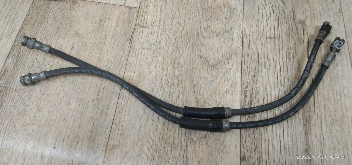 Шланг тормозной Volkswagen Passat B7 (2010—2015) Passat B7 (2010—2015) 362, 365, 357, 358, 3T4, 3T5