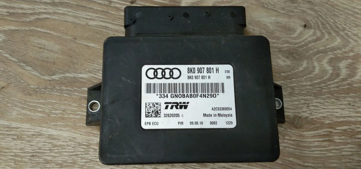 Блок управления парковочным тормозом Audi Q5 I (2008—2012) Q5 I (2008—2012) 8RB