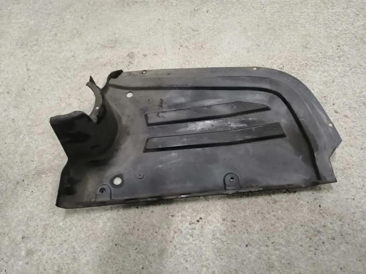 Пыльник (кузов наружные) Volkswagen Passat B6 (2005—2010) Passat B6 (2005—2010) 3C2