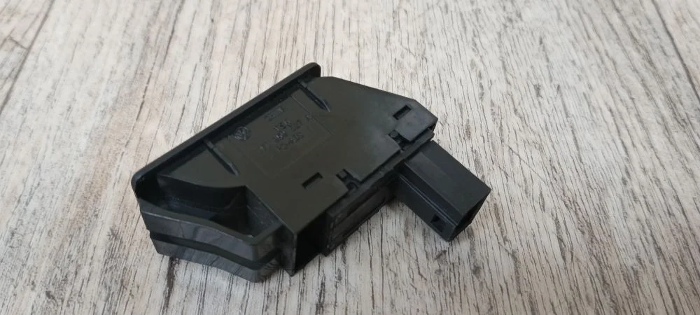 Кнопка открывания багажника Volkswagen Polo V (2009—2015) Polo V (2009—2015) 612,  602,  6C1, V, 5