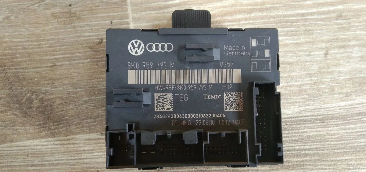 Блок комфорта Audi Q5 I (2008—2012) Q5 I (2008—2012) 8R