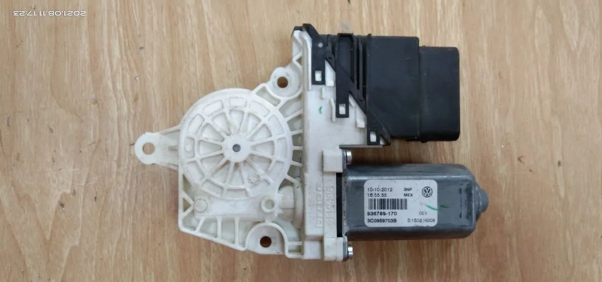 Моторчик стеклоподъемника Volkswagen Jetta VI (2010—2015) Jetta VI (2010—2015) 162, AV2, AY2, AJ5