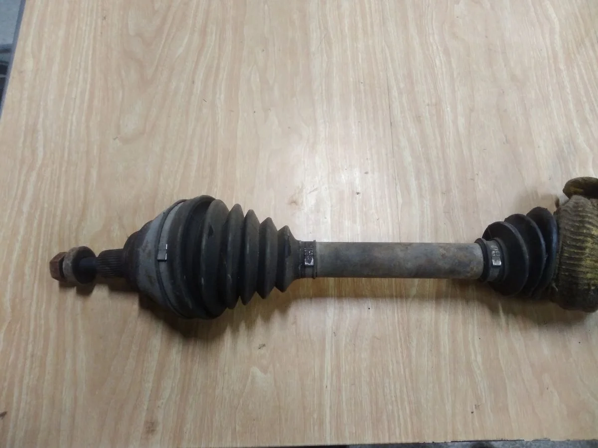 Привод передний левый Volkswagen Passat B6 (2005—2010) Passat B6 (2005—2010) 3С2
