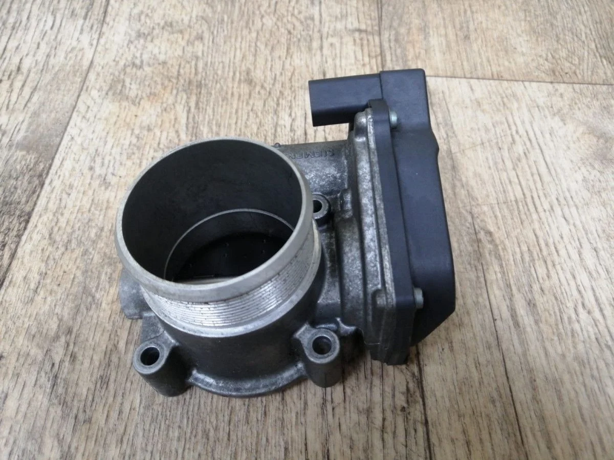 Дроссельная заслонка Volkswagen Passat B7 (2010—2015) Passat B7 (2010—2015) 8RB, 4F2, 4F5, 4G2, 4G5, 4H2, 4H8, 4HC, 4HL, 8J3, 8J9, 8P1, 8PA, 8V1, 8VA, 8VS, 8KH, 8F7, 8T3, 8TA, 8UB, 8EC, 8ED, 8HE, 8K2, 8K5, S1B, 357, 1Z3, 1Z5, 5E3, 5E5, 933, NL3, NR3, 4HCDRF, 4HCDRL, 4HCEJL, 4HCEUF, 4HCEUL, 4HCGWF, 4HCHJA, 4HCREF, 4HCTGF, 4HCTGL, 4