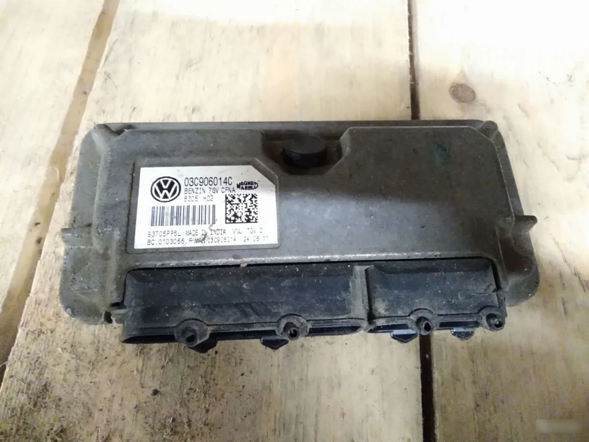 Блок управления двигателем Volkswagen Polo V (2009—2015) Polo V (2009—2015) 612, 614