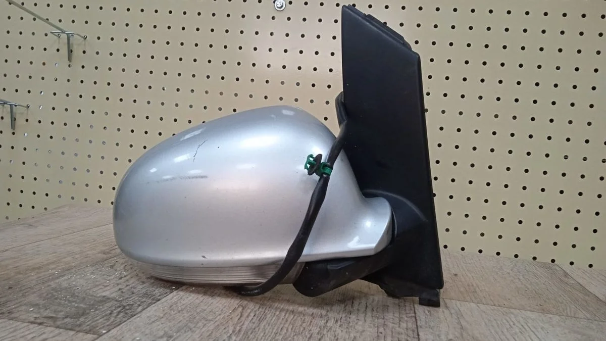 Зеркало правое Гольф Плюс 6 контактов Golf Plus II (2009—2014) 521, 5M1