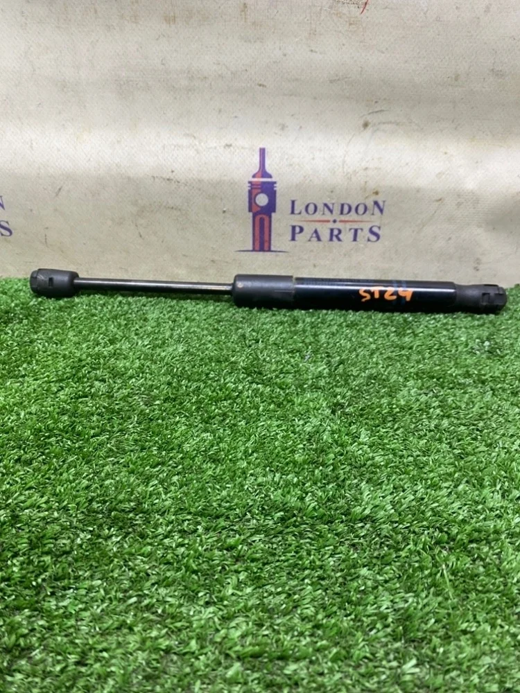 Амортизатор капота BMW F30