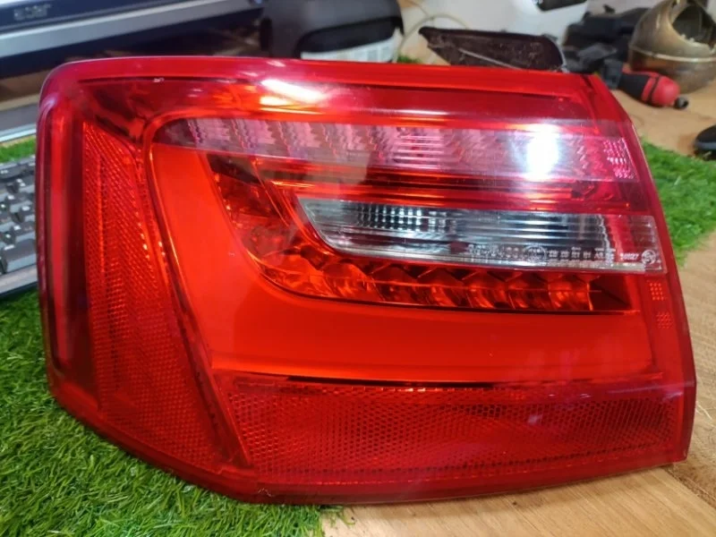 Фонарь в крыло Audi A6 2012 C7