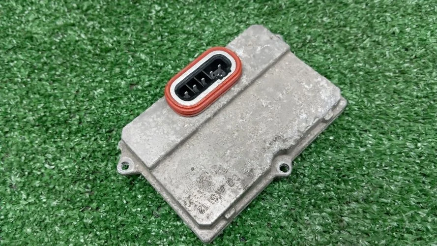 блок розжига ксенона Audi,Chrysler,Bmw,Land Rover BVJ,EGN,M54B30,448PN 4E2,CS,E60,L320 Audi,Chrysler,Bmw,Land Rover A8,Pacifica,5-Series,Range Rover Sport BVJ,EGN,M54B30,448PN 4E2,CS,E60,L320 5DV00829000,63126907488