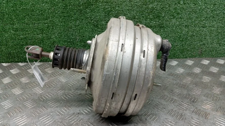 вакуумник тормозной Bmw N62B44,N52B25A E63,E60 Bmw 6-Series,5-Series N62B44,N52B25A E63,E60 34336779742,34332282819