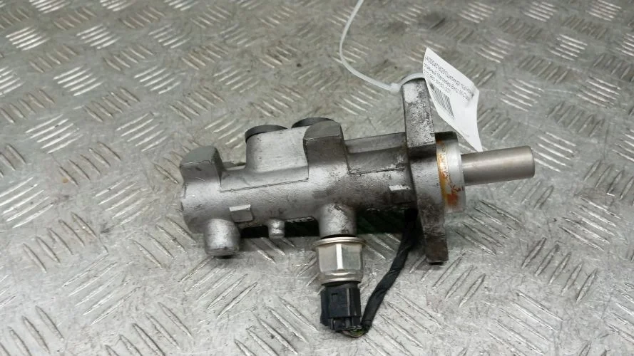 цилиндр тормозной главный Mercedes-Benz 612963 W163 Mercedes-Benz M-Class 612963 W163 A0004316201,A0004317201