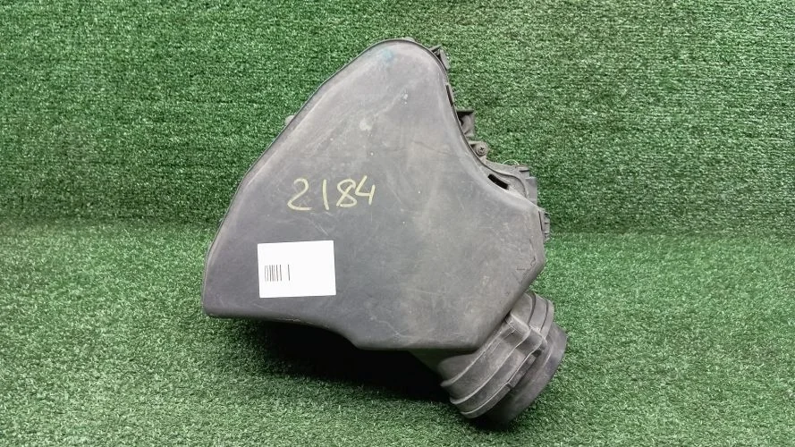 корпус воздушного фильтра Audi BPK 4E2 Audi A8 BPK 4E2 06E133836A