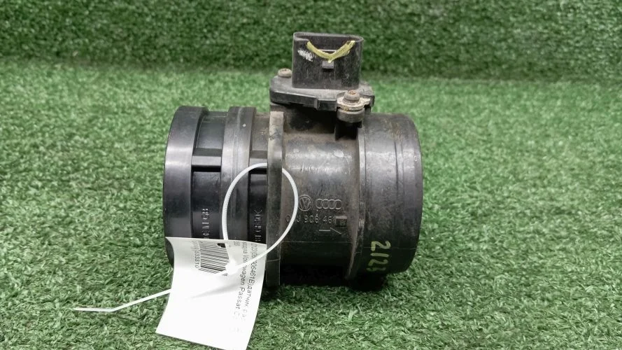 датчик расхода воздуха Volkswagen CAWB,CCTA,CBFA 5N1,357,358 Volkswagen Tiguan,Passat Cc CAWB,CCTA,CBFA 5N1,357,358 06F906461B,06J906461B