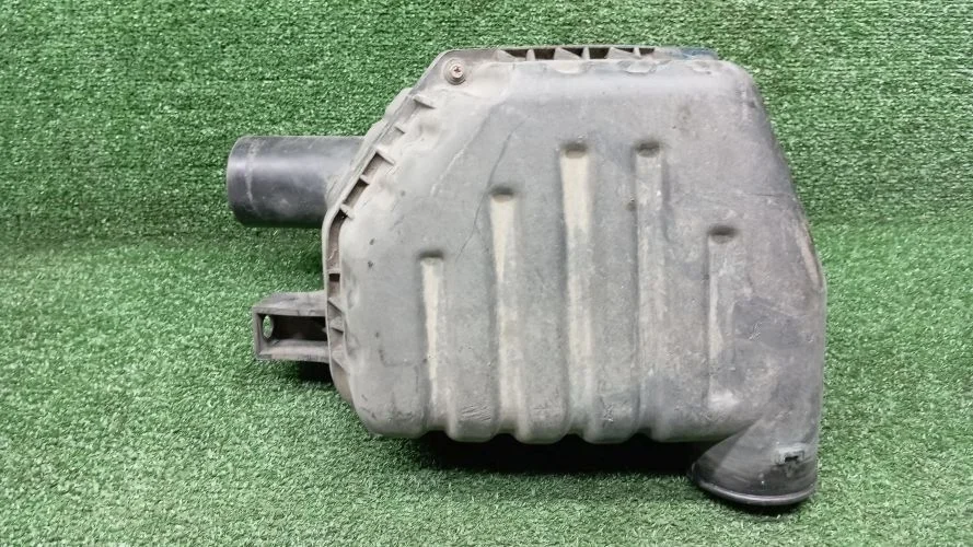 корпус воздушного фильтра Chevrolet  Z20S1 C100 Chevrolet Captiva Z20S1 C100 96829527