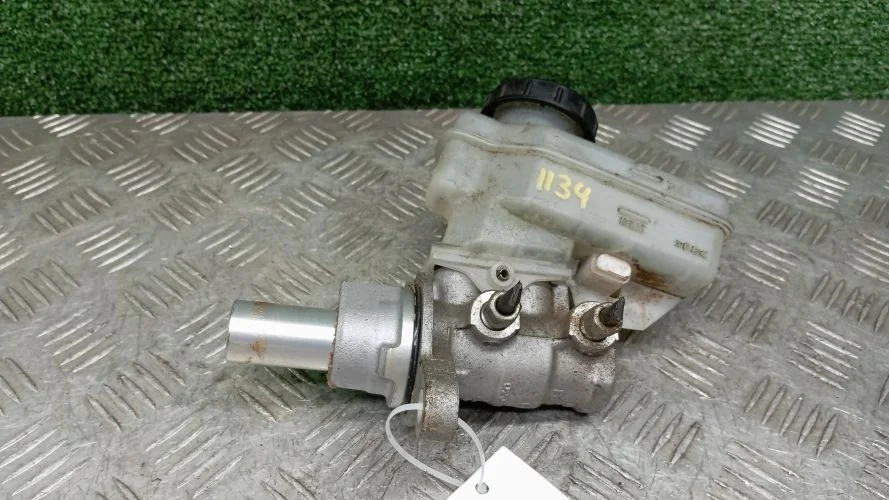 цилиндр тормозной главный Infiniti VQ35HR J50,V36 Infiniti Ex35,G35s,G37s VQ35HR J50,V36 D6010JK02A,D6010JK02B