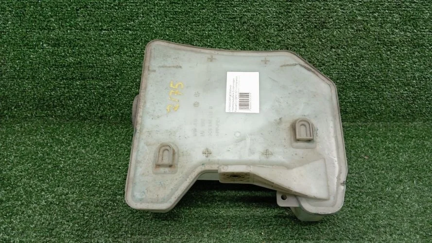 бачок стеклоомывателя Volkswagen CBBB,CCTA,CBFA 357,358 Volkswagen Passat Cc CBBB,CCTA,CBFA 357.358 3C8955453B