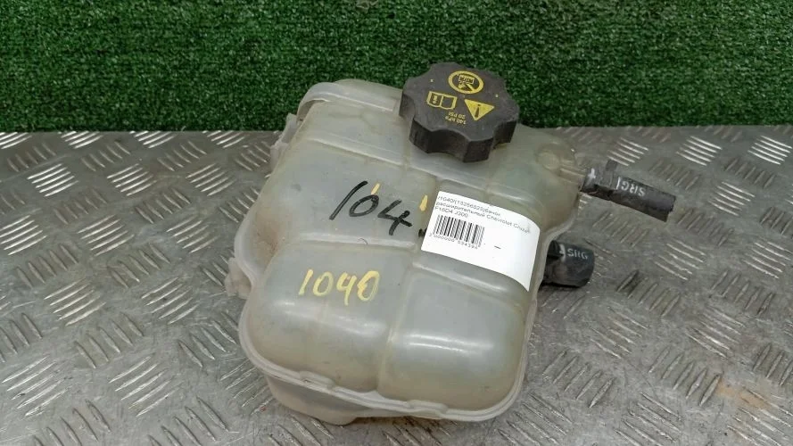 бачок расширительный Chevrolet F16D4,F18D4,LDE J300 Chevrolet Cruze F16D4,F18D4,LDE J300 13256823,13465094,1304014,13256824,13360063,13370133