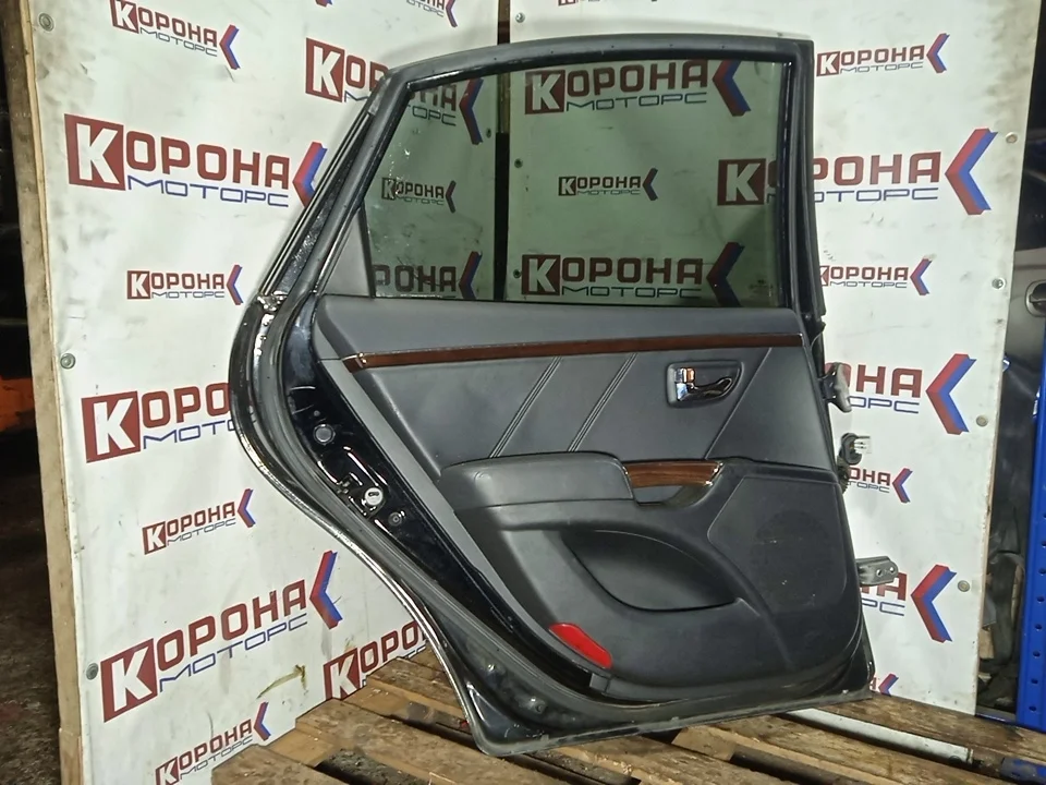 Дверь задняя левая Б/У Вмятины царапины