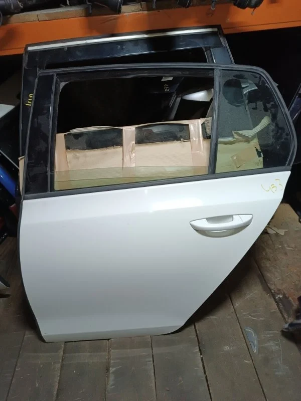 Дверь Volkswagen Golf 6 2011 5K1