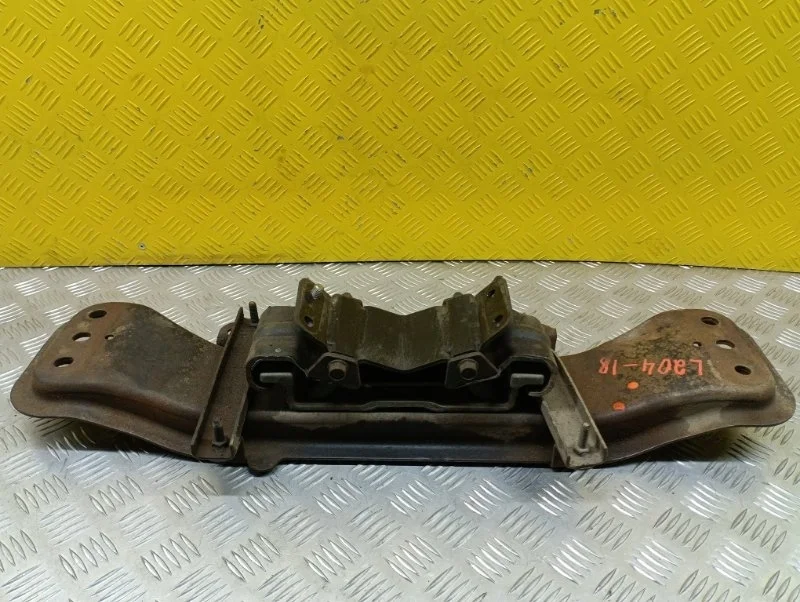 Балка под кпп Mitsubishi L200 (2006-2015) 2007 Пикап