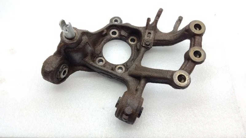 Кулак поворотный Mazda 6 2012 GJ