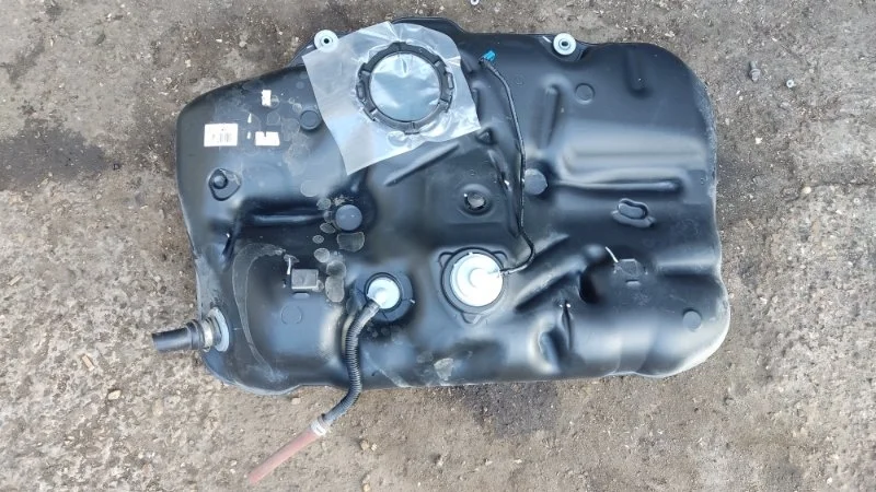 Бак топливный Toyota Camry 2021 70