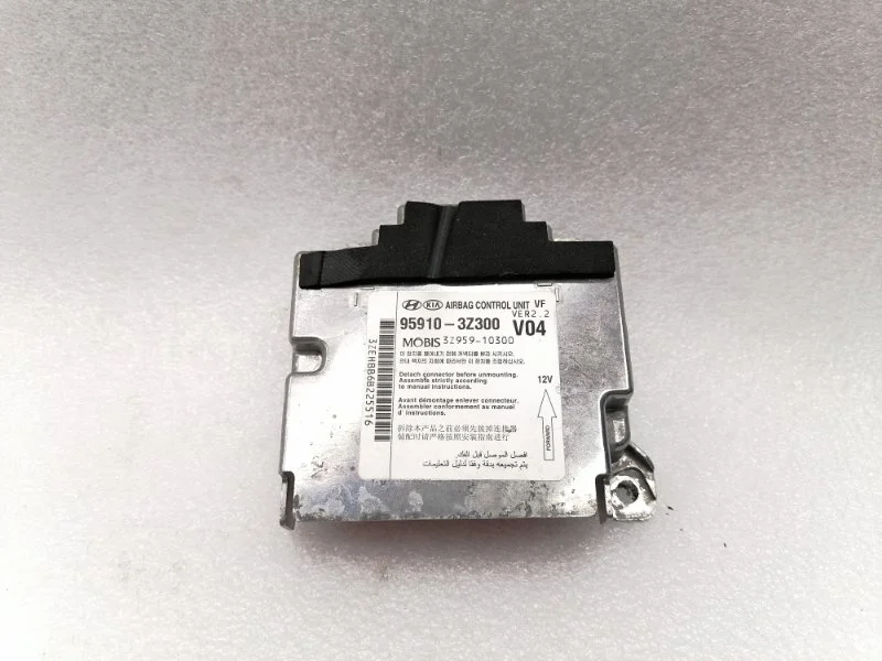 Блок управления air bag Hyundai i40 2013 VF