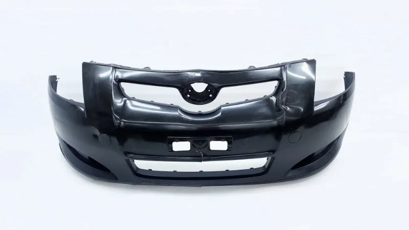 Бампер Toyota Auris 2007 ZRE151