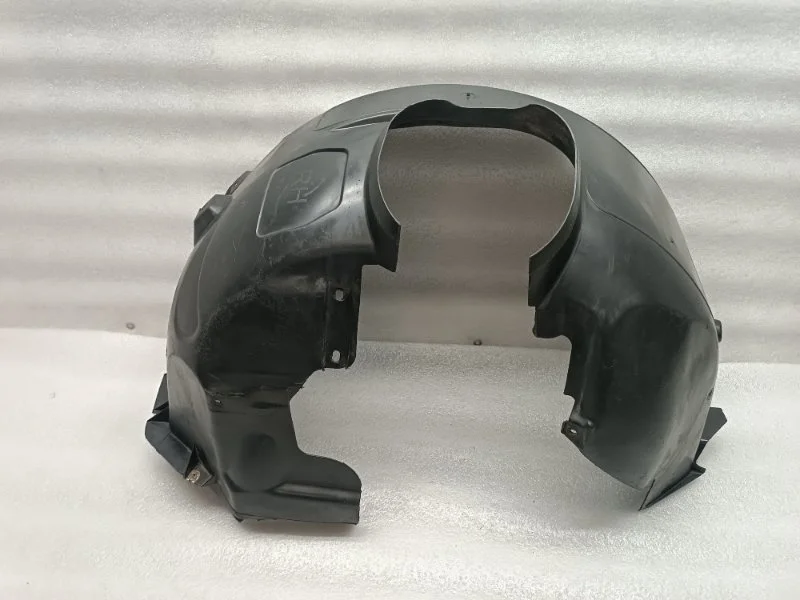 Подкрылок Ford Focus 2010-2019 3
