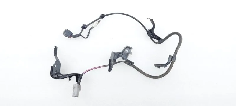 Провод датчика abs Toyota Land Cruiser 2014 VDJ200