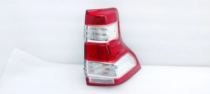 Фонарь Toyota Land Cruiser Prado 2012 150