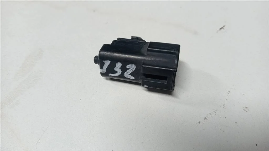 Б.у. датчик наружной температуры NISSAN TEANA J32 NISSAN TEANA J32
